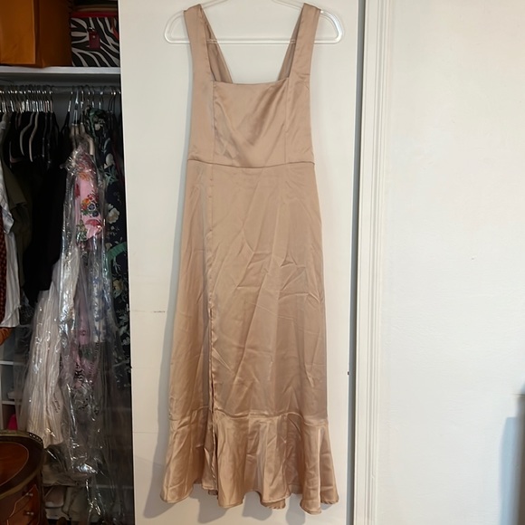 Show Me Your Mumu Claire Midi Dress Champagne Luxe Satin - Picture 4 of 13